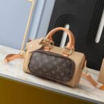 Louis Vuitton Keepall Bandoulière 25 Bag Beige 25cm M12627 - Image 3