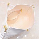 Louis Vuitton Large Hobo Bag White 36Cm - Image 7