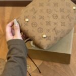 Louis Vuitton Bella Handbag Monogram Brown 23cm M11839 - Image 4