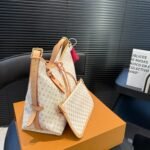 Louis Vuitton Carryall PM Bag Dune 28Cm - Image 5