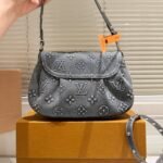 Louis Vuitton Monogram Sunset Bag Denim Dark Blue 26Cm - Image 3
