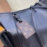 Super Vip 1:1 –  Louis Vuitton CarryAll Cargo Vibe PM Black 33Cm M24861 - Image 5