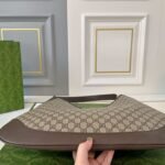 Gucci B Maxi Shoulder Bag Beige And Dark Grey 50Cm - Image 7