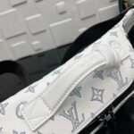 Super Vip 1:1 – Louis Vuitton Rush Bumbag White 30Cm M25227 - Image 5