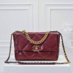 Chanel 19 Shiny Crumpled Burgundy 25cm - Image 2