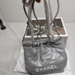Chanel 22 Mini Handbag Gray 18cm - Image 3