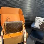 Louis Vuitton Diane Bag Monogram Brown 24cm M45985 - Image 5