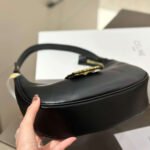 Celine Medium Ava Triomphe Bag Black 24Cm 114493DGQ 38NO - Image 4