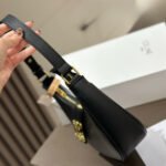 Celine Medium Ava Triomphe Bag Black 24Cm 114493DGQ 38NO - Image 5