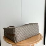 Gucci GG Emblem Large Tote Bag Beige And Dark Brown 38Cm  ‎815213 FAD6L 9758 - Image 4