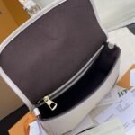 Super Vip 1:1 – Louis Vuitton Diane Bag Creme 23Cm M46388 - Image 7