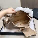 Saint Laurent Paris Vii Hobo Bag Beige 30 cm - Image 4