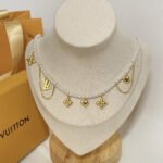 Louis Vuitton Blooming Pearls Necklace Gold M02388 - Image 2