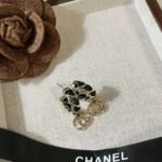 Chanel Chain CC Small Hoop Earrings Gold - Image 4