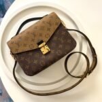 Super Vip 1:1 – Louis Vuitton Pochette Métis Bag Monogram Reverse Canvas Brown 25Cm M44876 - Image 2
