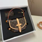 Gift set: Louis Vuitton Saumur BB Bag Monogram Brown 20Cm M46740