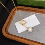 Gucci Blondie Pearl Drop Necklace Gold 774689 I4620 8078 - Image 4