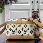 Super Vip 1:1 - Louis Vuitton Envelope Wearable Wallet Monogram Craggy Vanilla 19Cm M83346 - Image 4