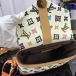 Super Vip 1:1 - Louis Vuitton Envelope Wearable Wallet Monogram Craggy Vanilla 19Cm M83346 - Image 6