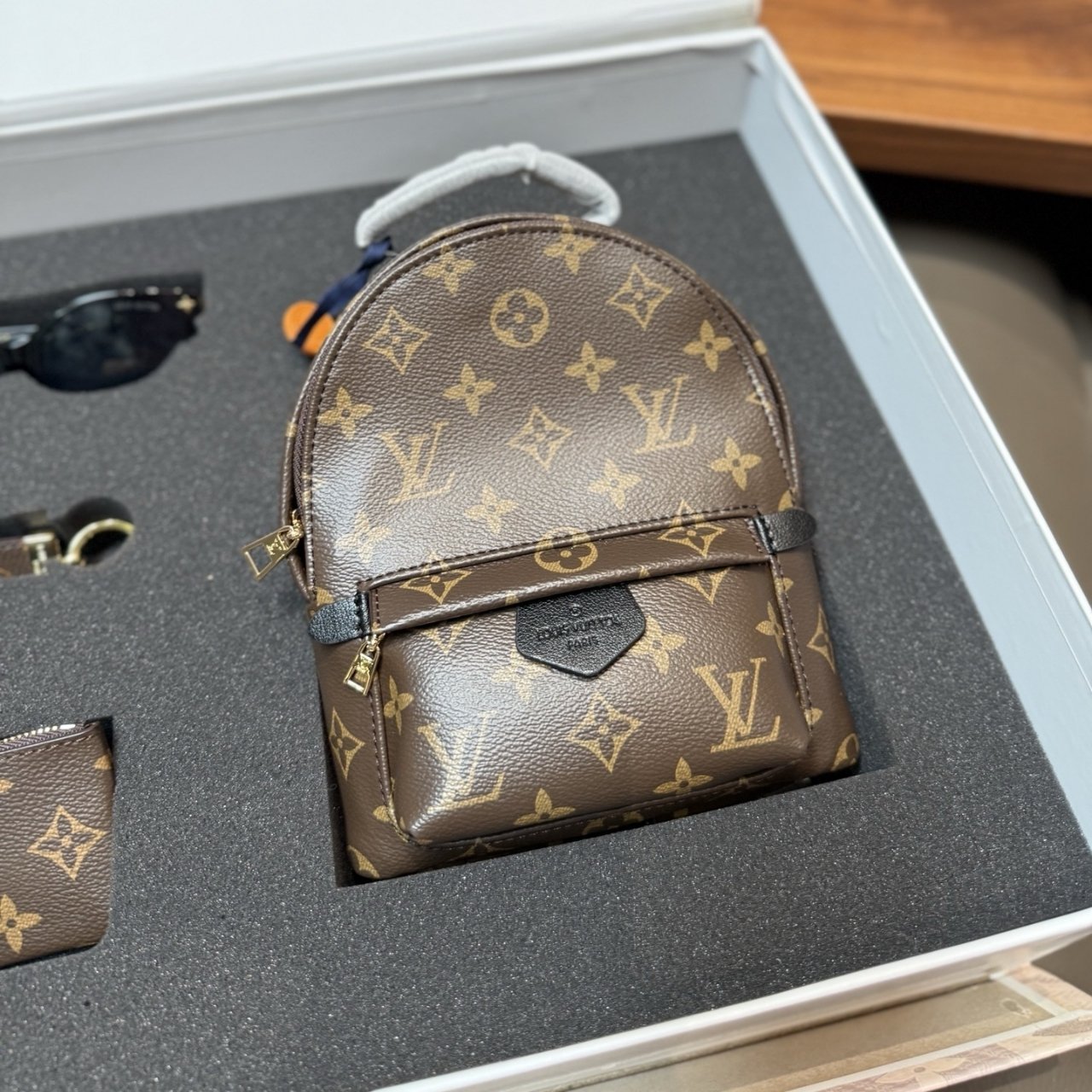 480-2-1.jpg Gift set: Louis Vuitton Monogram Palm Springs Mini Backpack Brown 22Cm M44873 - Image 1