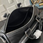 Super Vip 1:1 – Louis Vuitton Keepall Cargo Bandoulière 25 Bag Night Black 25Cm M13988 - Image 6