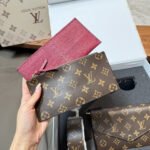 Gift set: Louis Vuitton Félicie Pochette Bag Monogram Brown 22Cm M81896 - Image 5