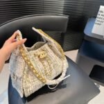 Chanel 25 Small Handbag Tweed And Gold Tone Metal 30Cm AS5293 B21178 NR774 - Image 4
