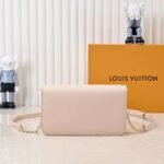 Louis Vuitton Wallet On Chain LV Bloom Sand 20Cm M14581 - Image 4
