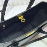 Louis Vuitton On My Side PM Bag Black 30Cm M57728 - Image 5