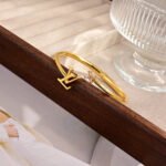 Louis Vuitton LV Iconic Flower Bracelet Gold M1197S - Image 4