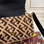 Fendi Baguette Fur Bag Brown 26cm - Image 7