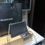 Balenciaga Small Everyday Tote Bag Black 35cm - Image 3