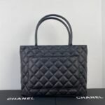Perfect Match: Chanel Medallion Tote Bag 30cm X Chanel Classic Card Holder Black 15cm - Image 4