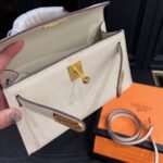 Hermes Kelly Mini Epsom Handbag Craie 20cm - Image 2