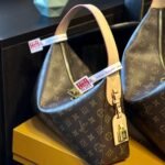 Louis Vuitton Slouchy PM Monogram 30cm M11952 - Image 2