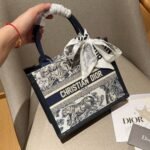 Dior Small Book Tote White and Navy Blue 26cm M1325CETK M34I - Image 2