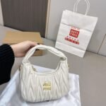 Miumiu Wander Matelassé White 23cm 5BC125 N88 F0009 V OOY - Image 3
