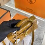 Hermes Mini Kelly Handbag Alligator Brown 22cm - Image 3