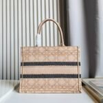 Dior Medium Book Tote Cannage Raffia Natural 35cm - Image 4