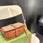 Gucci GG Emblem Mini Shoulder Bag Brown 20cm 815211 FAD6L 9758 - Image 7