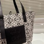 Loewe Elephant Basket Bag Anagram Jacquard Black And White 29cm - Image 5