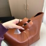 Saint Laurent Y Tote In Leather Brown 36cm 817602AAEC36359 - Image 5