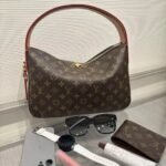 Louis Vuitton Slouchy PM Monogram 30cm M11952 - Image 6