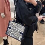 Dior Small Book Tote White and Navy Blue 26cm M1325CETK M34I - Image 6
