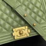 Chanel Medium Boy Bag Olive 25cm - Image 9