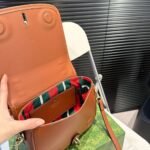 Gucci GG Emblem Mini Shoulder Bag Brown 20cm 815211 FAD6L 9758 - Image 4