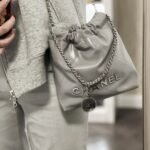 Chanel 22 Mini Handbag Light Gray 18cm - Image 9