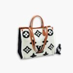 Louis Vuitton Monogram Giant Teddy Onthego White 38cm