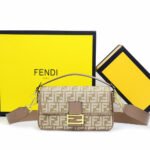Fendi Baguette Bag Beige 27cm FENXT98SGRYLLLLL00 - Image 2