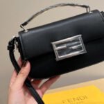 Fendi Baguette Bag Black 19cm Black 7AS142AMCPF0GXN - Image 6